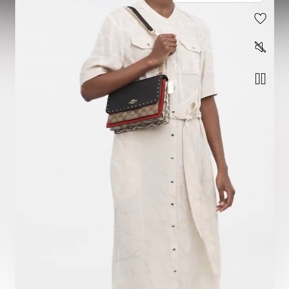 COACH Klare Crossbody In Signature Canvas With Rivets No. 90400 - Picture 7 of 17